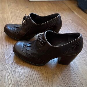 Born high heel brown leather brogues size 7